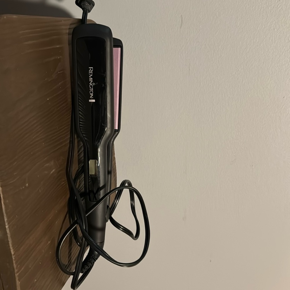 2inch Remington flat iron. Used, but works great